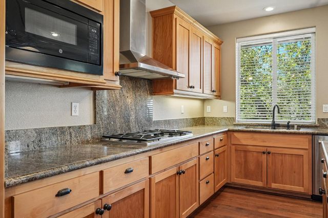 3428 Chasen Dr, Cameron Park, CA 95682