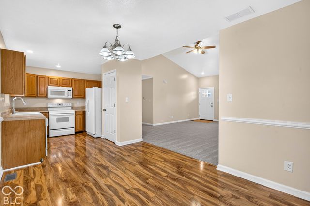 1029 Arabian Way, Bargersville, IN 46106