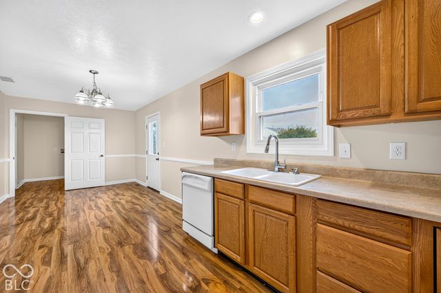 1029 Arabian Way, Bargersville, IN 46106