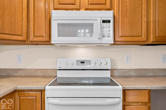 1029 Arabian Way, Bargersville, IN 46106