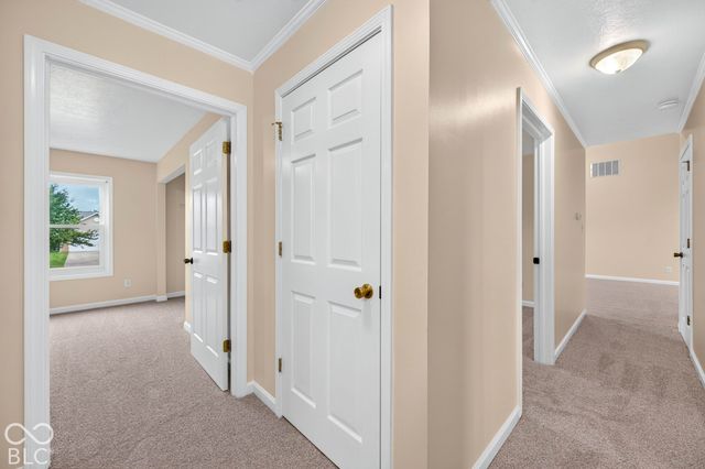1029 Arabian Way, Bargersville, IN 46106