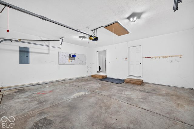 1029 Arabian Way, Bargersville, IN 46106