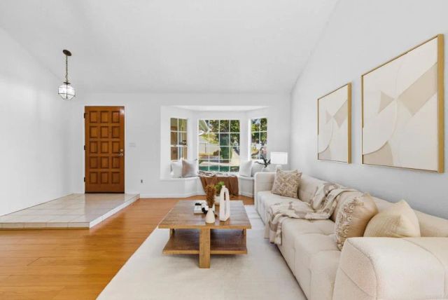 6729 Anton Ln, San Diego, CA 92114