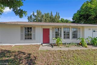1931 NE 14th TER, Cape Coral, FL 33909