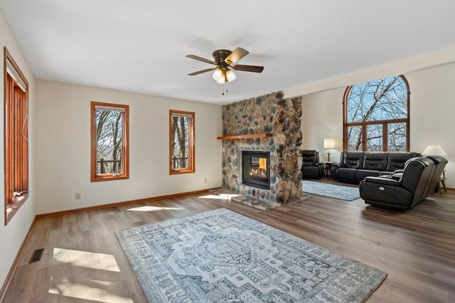 2642 Northridge Lane N, Stillwater, MN 55082