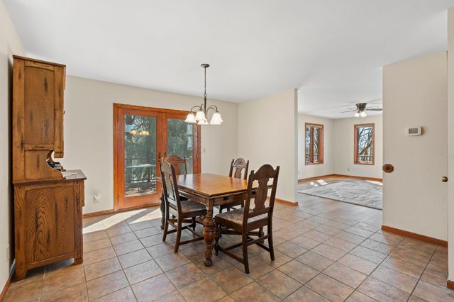 2642 Northridge Lane N, Stillwater, MN 55082