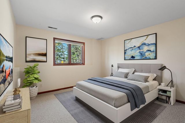 2642 Northridge Lane N, Stillwater, MN 55082