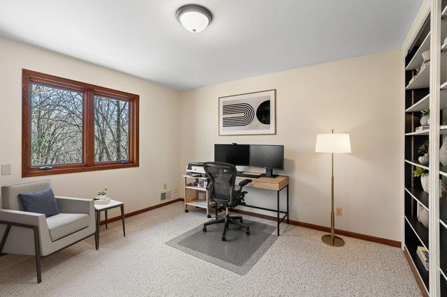 2642 Northridge Lane N, Stillwater, MN 55082