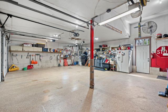 2642 Northridge Lane N, Stillwater, MN 55082