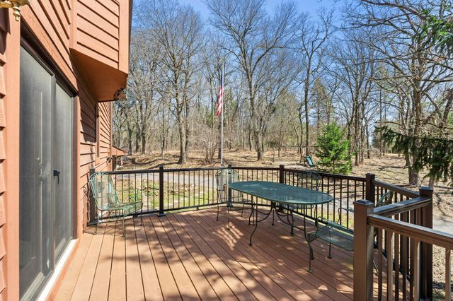 2642 Northridge Lane N, Stillwater, MN 55082