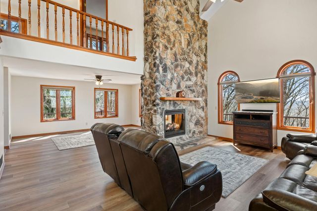 2642 Northridge Lane N, Stillwater, MN 55082