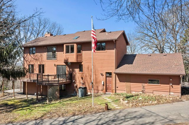 2642 Northridge Lane N, Stillwater, MN 55082