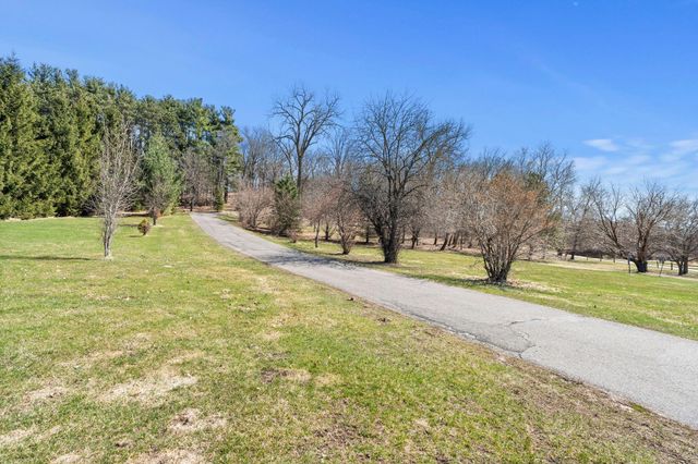 2642 Northridge Lane N, Stillwater, MN 55082