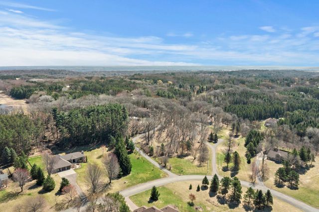 2642 Northridge Lane N, Stillwater, MN 55082