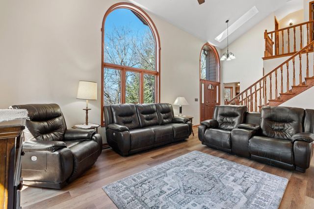 2642 Northridge Lane N, Stillwater, MN 55082