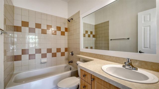 7612 PLANTATION CIRCLE, Bradenton, FL 34201