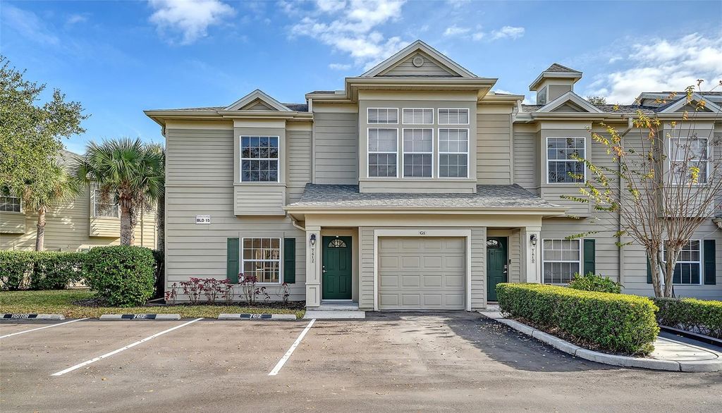 Image 2 of property listing at 7612 PLANTATION CIRCLE, Bradenton, FL 34201