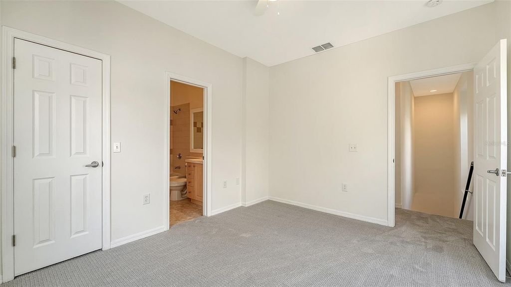 Image 26 of property listing at 7612 PLANTATION CIRCLE, Bradenton, FL 34201