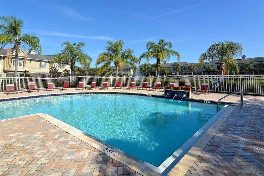 Image 43 of property listing at 7612 PLANTATION CIRCLE, Bradenton, FL 34201