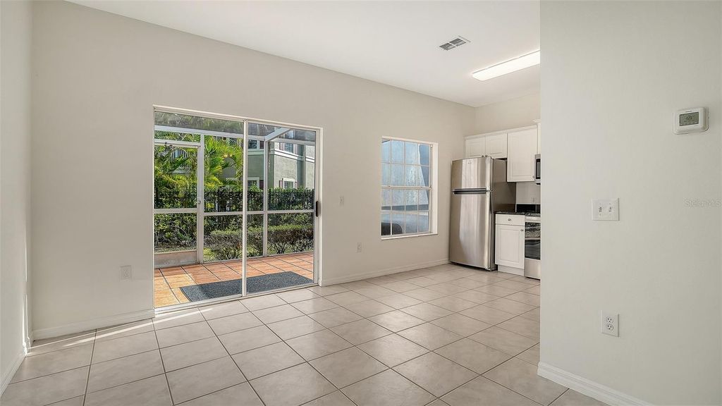 Image 9 of property listing at 7612 PLANTATION CIRCLE, Bradenton, FL 34201