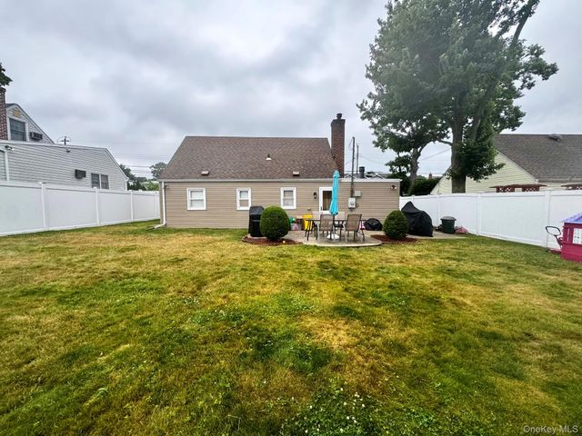 114 Boston Avenue, Massapequa, NY 11758