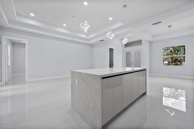 3990 27nd AVE NE, Naples, FL 34120