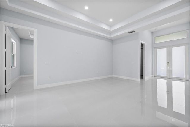 3990 27nd AVE NE, Naples, FL 34120