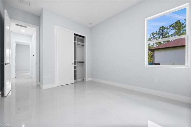 3990 27nd AVE NE, Naples, FL 34120