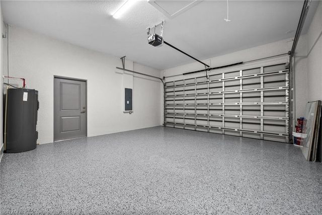 3990 27nd AVE NE, Naples, FL 34120