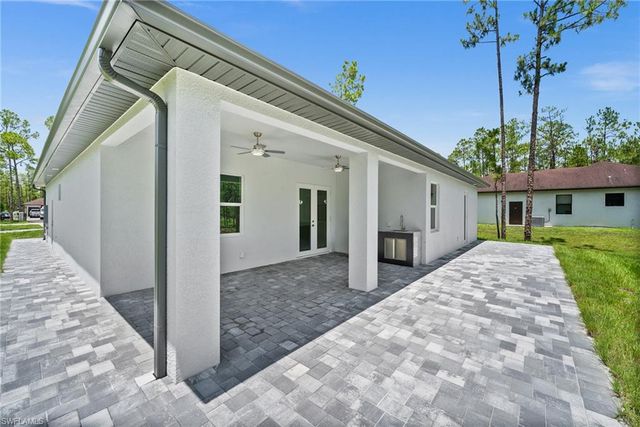 3990 27nd AVE NE, Naples, FL 34120