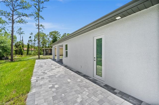 3990 27nd AVE NE, Naples, FL 34120