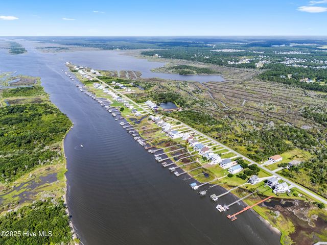 240 Waterway Drive, Sneads Ferry, NC 28460