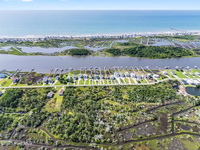 240 Waterway Drive, Sneads Ferry, NC 28460
