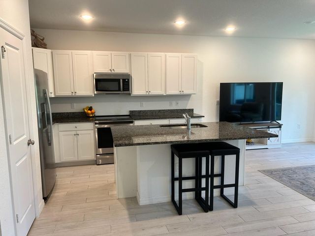 791 NE Trailside Run, Port St. Lucie, FL 34983
