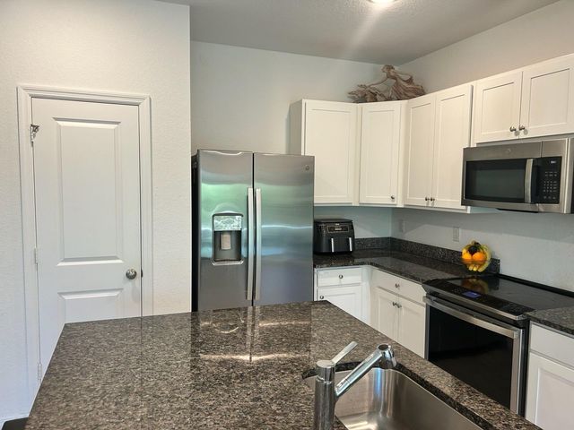 791 NE Trailside Run, Port St. Lucie, FL 34983