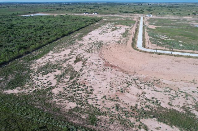 1165 Wrangler Way, Sealy, TX 77474