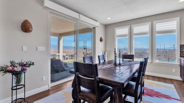 1840 Cooke Canyon Drive NW, Albuquerque, NM 87120