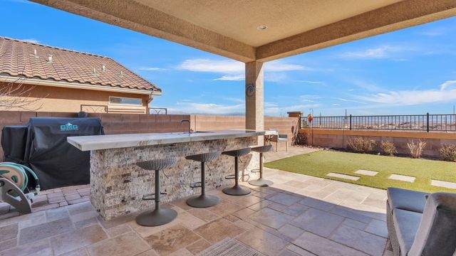 1840 Cooke Canyon Drive NW, Albuquerque, NM 87120