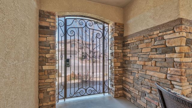 1840 Cooke Canyon Drive NW, Albuquerque, NM 87120