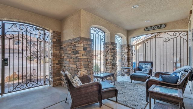 1840 Cooke Canyon Drive NW, Albuquerque, NM 87120
