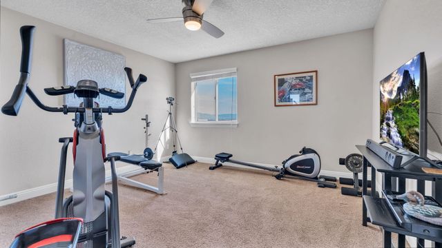 1840 Cooke Canyon Drive NW, Albuquerque, NM 87120