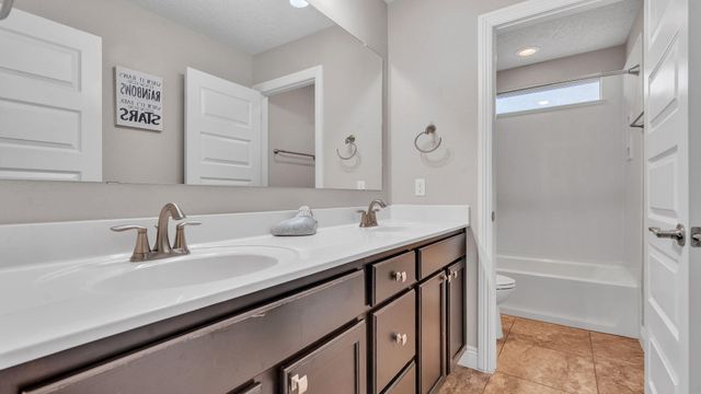 1840 Cooke Canyon Drive NW, Albuquerque, NM 87120