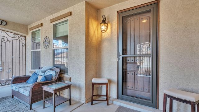 1840 Cooke Canyon Drive NW, Albuquerque, NM 87120