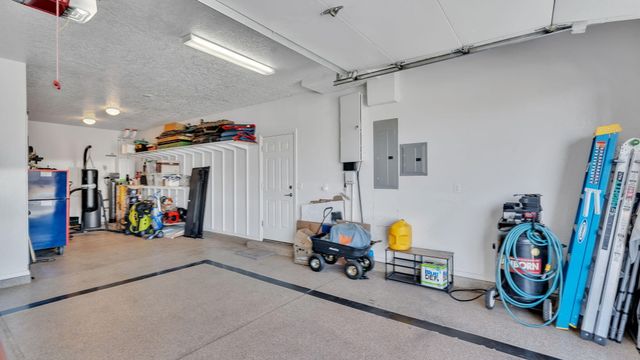 1840 Cooke Canyon Drive NW, Albuquerque, NM 87120