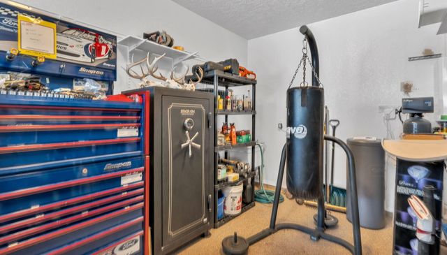 1840 Cooke Canyon Drive NW, Albuquerque, NM 87120