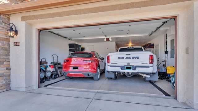 1840 Cooke Canyon Drive NW, Albuquerque, NM 87120