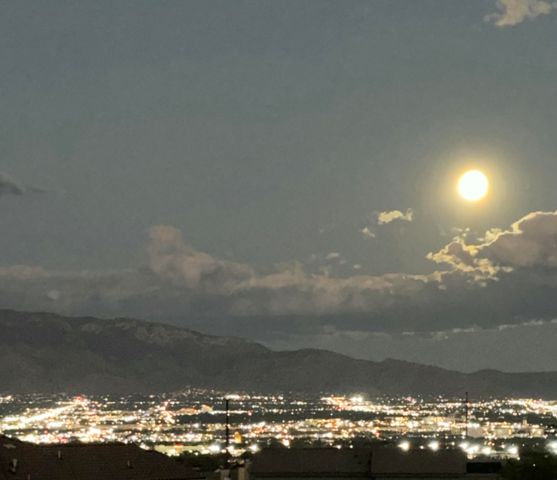 1840 Cooke Canyon Drive NW, Albuquerque, NM 87120