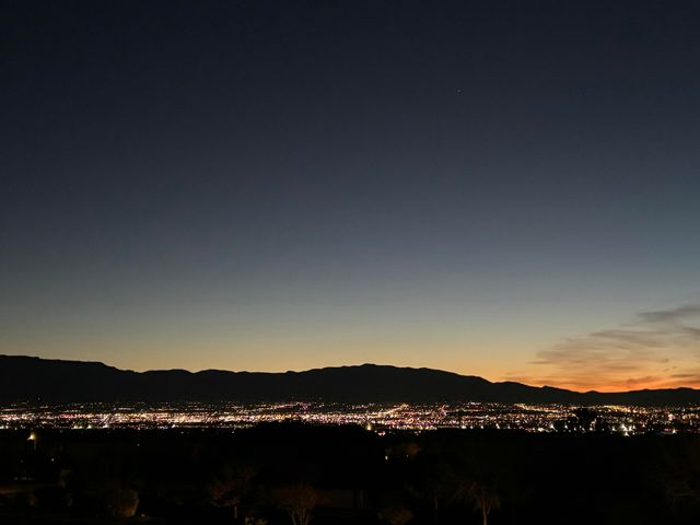 1840 Cooke Canyon Drive NW, Albuquerque, NM 87120