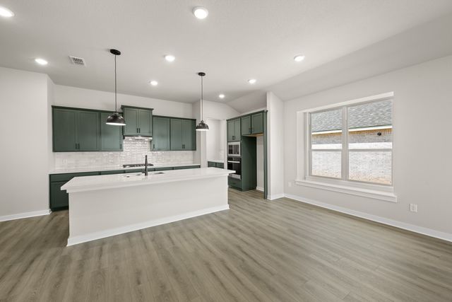 1302 Beaumont Lane, Red Oak, TX 75154