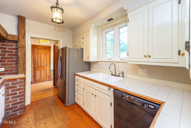 1256 Catawba Street, Kingsport, TN 37660